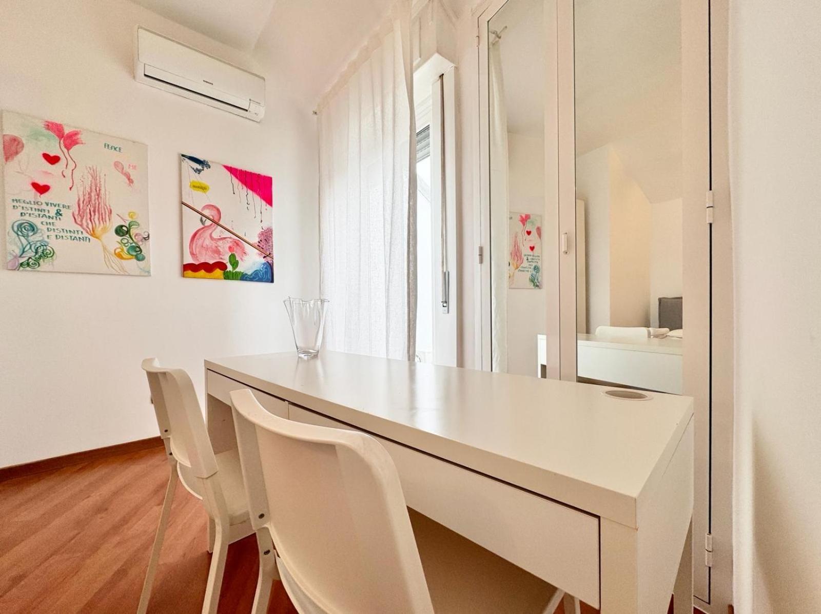 מילאנו Comecasa 2 Bedrooms Apartment 450Mt From Duomo מראה חיצוני תמונה