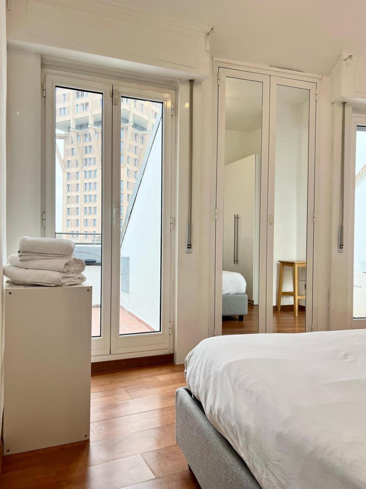 מילאנו Comecasa 2 Bedrooms Apartment 450Mt From Duomo מראה חיצוני תמונה